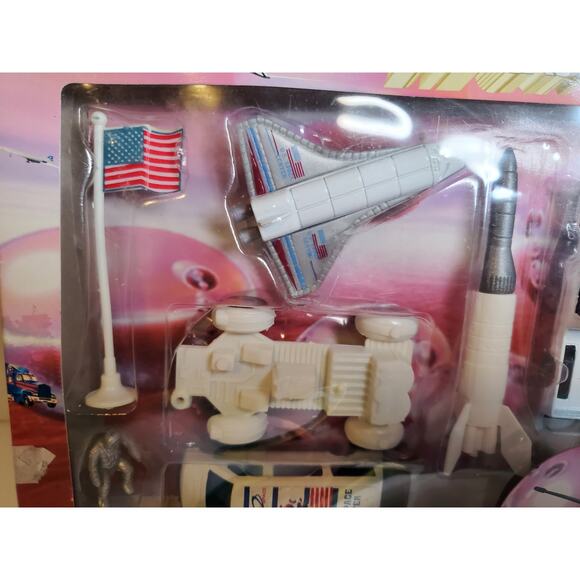 Space Toy Set - 7 Items - Picture 2 of 5